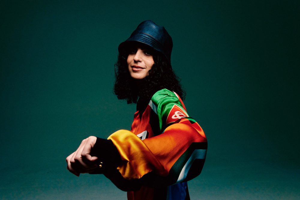 Carlita-by-Louis-Browne